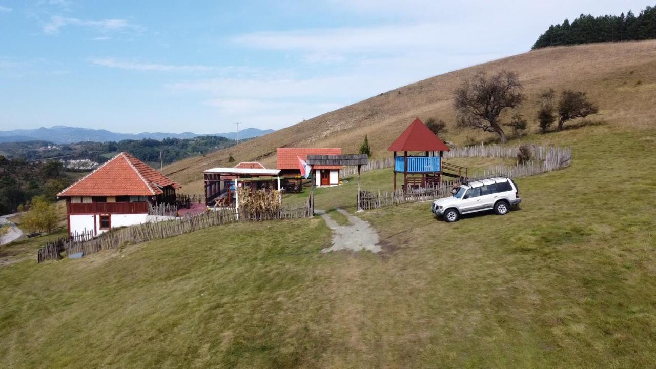 Etno Village Gostoljublje Kosjeric Kültér fotó